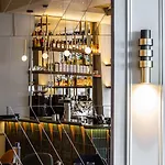 Hotel Ibis Styles Gare Du Nord Tgv 4*