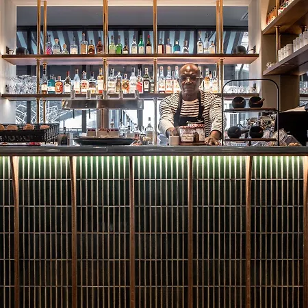 Ibis Styles Gare Du Nord Tgv Hotel 4*